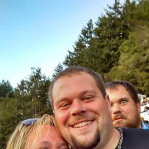 Meet your Posher, Beau